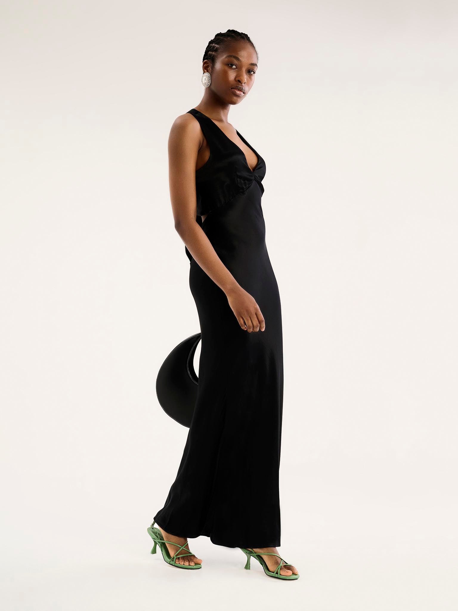 black v neck maxi dress